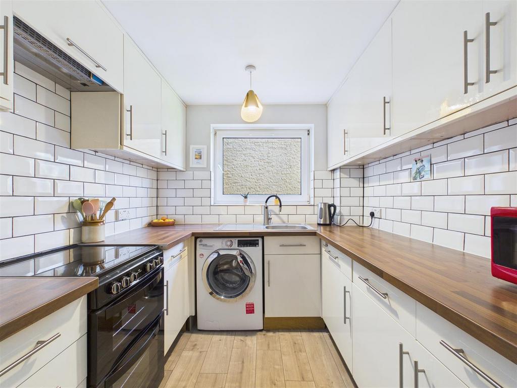 CAM05663 G0-PR0111-STILL007.jpg