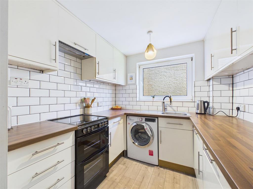 CAM05663 G0-PR0111-STILL008.jpg