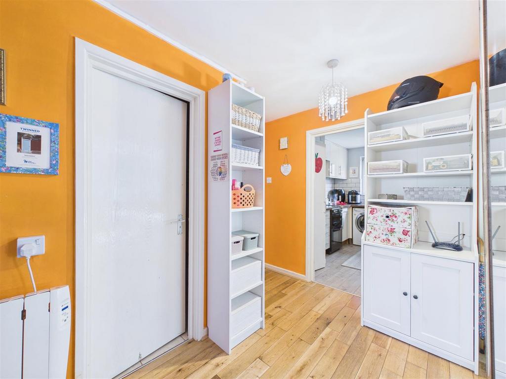 CAM05663 G0-PR0111-STILL026.jpg