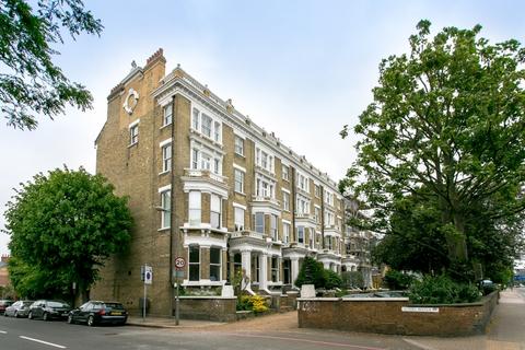 2 bedroom flat to rent, Clapham Common North Side London SW4