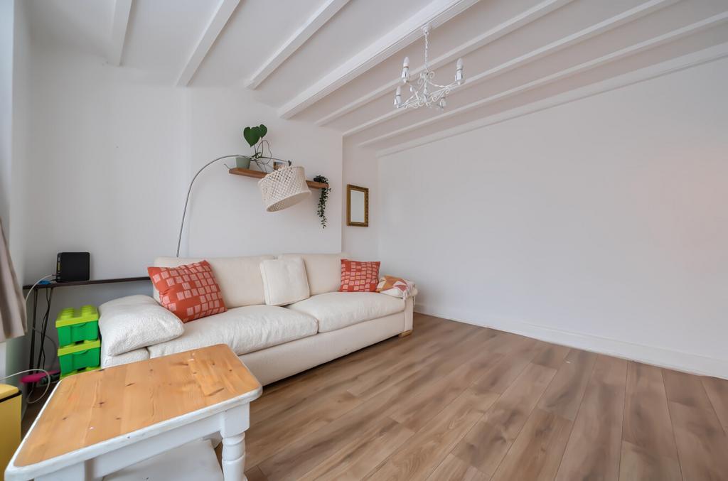 1-69b35b243d9dc-1...