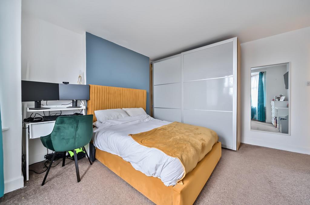 1-69b35b2420e70-1...