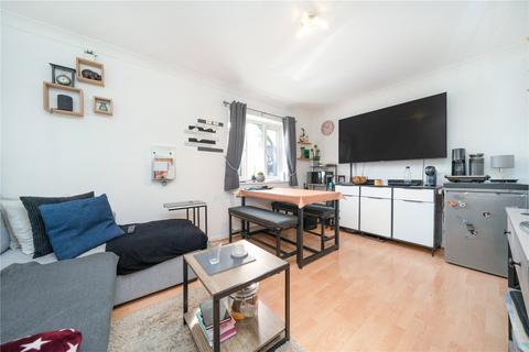 2 bedroom apartment for sale, Osprey Close, West Drayton, Middlesex, UB7