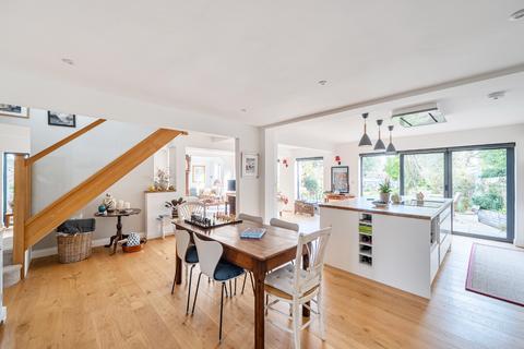 undefined, Immaculate home - Central Wells