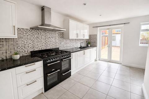 undefined, Long Lane, Staines-upon-Thames, TW19