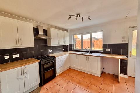 3 bedroom semi-detached house for sale, 4A Thompson Avenue, Harworth, Doncaster, South Yorkshire DN11 8JG