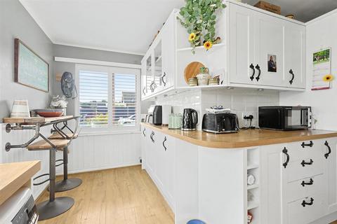 2 bedroom semi-detached bungalow for sale, Hawkwell Chase, Hockley SS5