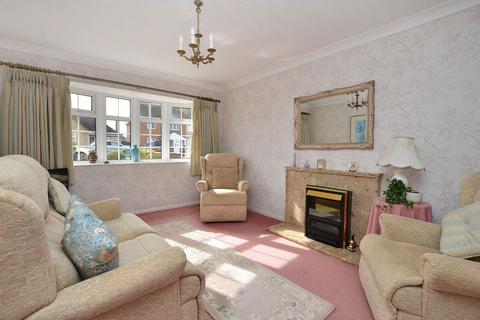 2 bedroom detached bungalow for sale, Arundel Drive, King's Lynn PE30