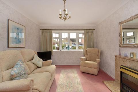 2 bedroom detached bungalow for sale, Arundel Drive, King's Lynn PE30