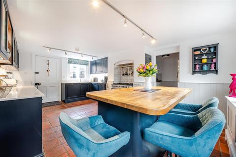 7 bedroom detached house for sale, Devizes Road, Potterne