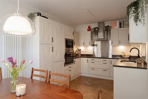 undefined, Churchill Close, Redhill