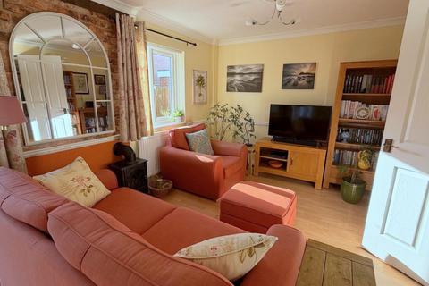 3 bedroom semi-detached house for sale, Chyngton Close, Eastbourne