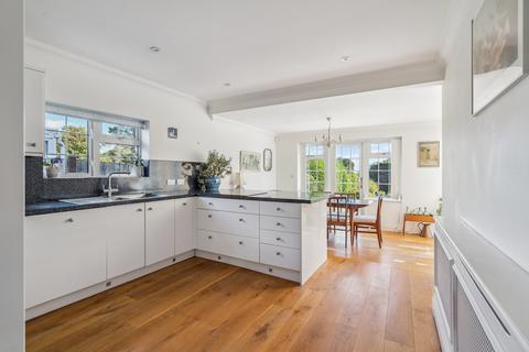 2 bedroom detached bungalow for sale, Orchard Lane, Amersham