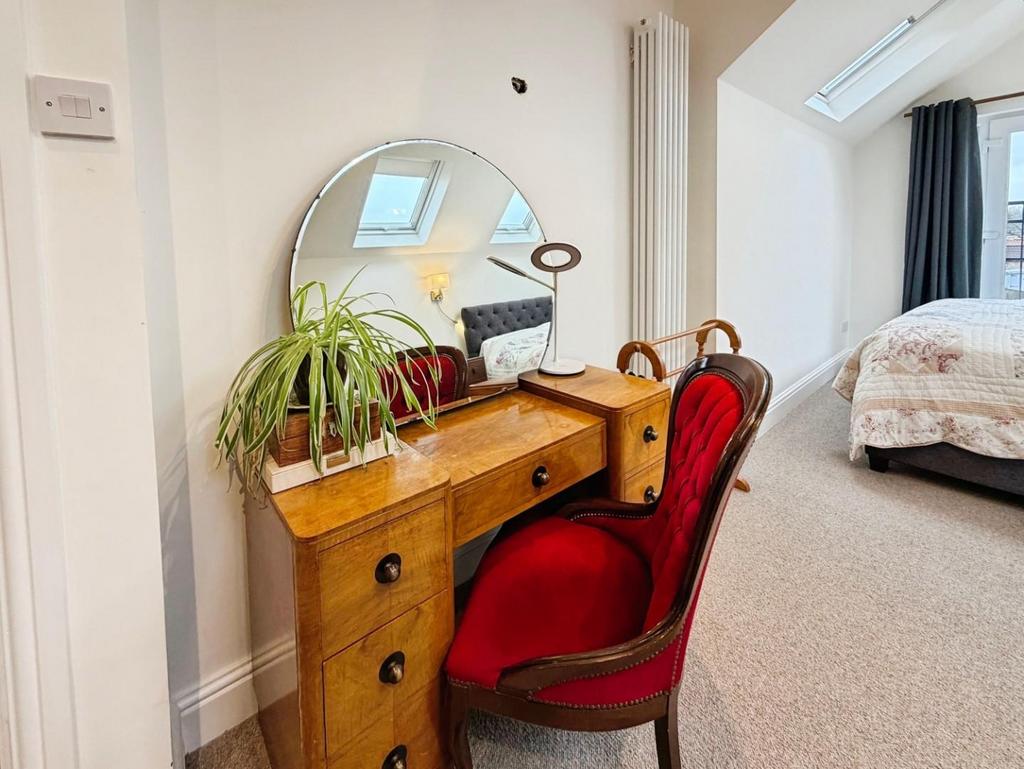 0f6fefea-E-4271-983 C-16 A594 DE095 B-1286-00000091422