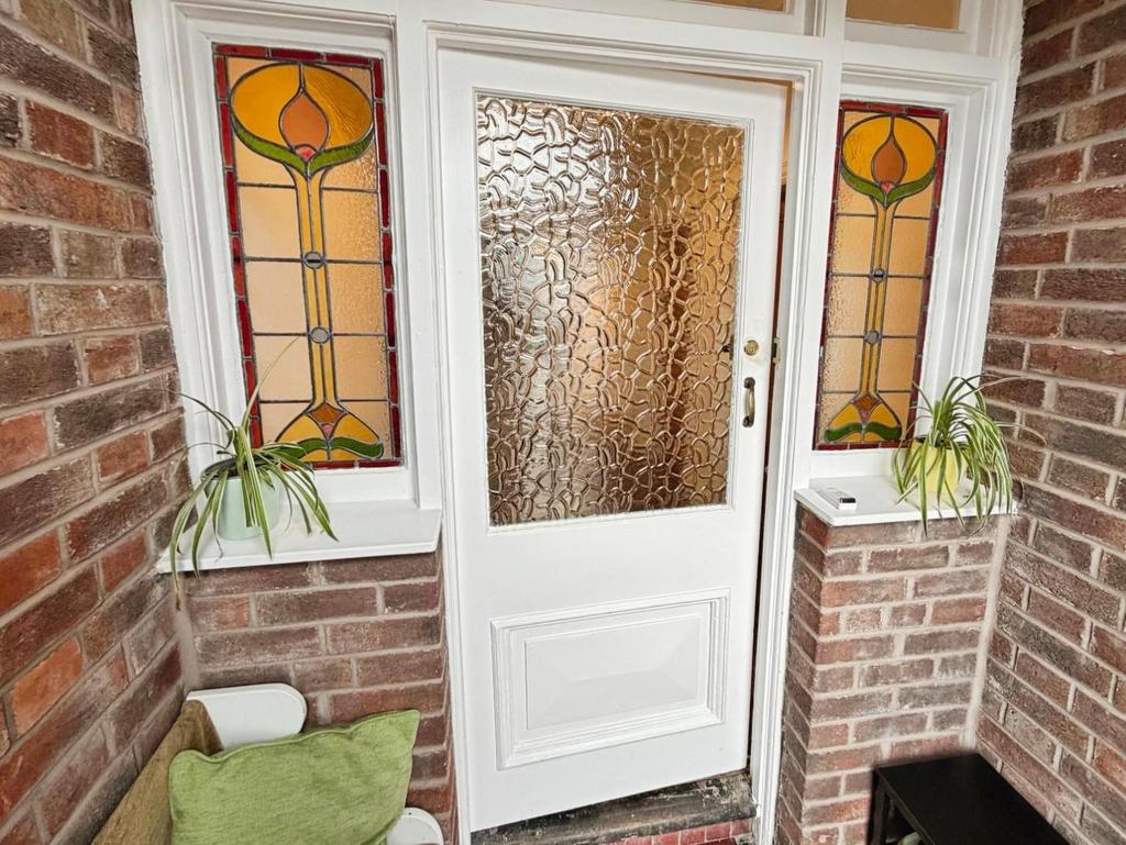 F85043cf-E-4 B1 A-BB3 F-878 EAEB4709 D-1286-0000008 EC9 F
