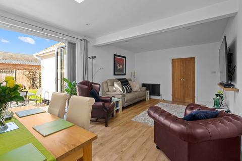 4 bedroom detached bungalow for sale, Green Lane, Staines-upon-thames TW18