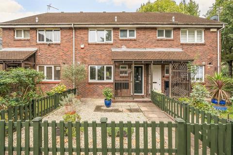 3 bedroom house for sale, Braganza Street, London SE17