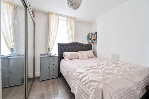 2 bedroom flat for sale, Elliotts Row, Kennington, London, SE11