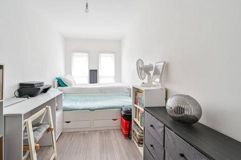 2 bedroom flat for sale, Elliotts Row, Kennington, London, SE11