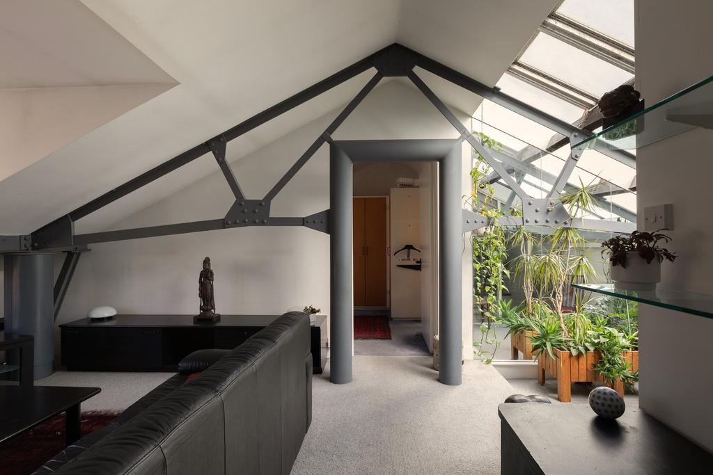 330876 - RF-66-70-CAMDEN-MEWS-048.jpg
