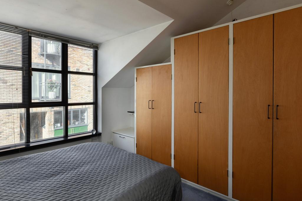 330885 - RF-66-70-CAMDEN-MEWS-057.jpg