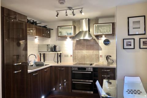 undefined, Lock 8, Runcorn, WA7