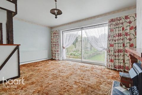 3 bedroom detached house for sale, Manfield Gardens, Clacton-On-Sea