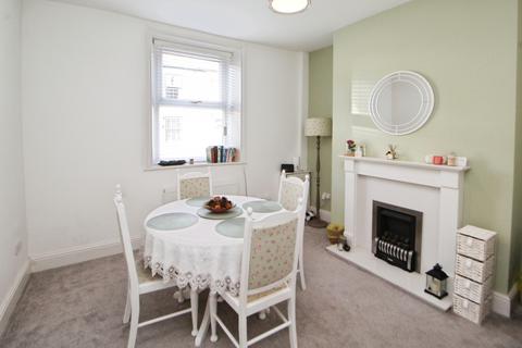 2 bedroom terraced house for sale, Sheffield Road, Derbyshire SK13
