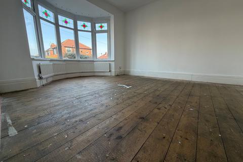 3 bedroom semi-detached house for sale, Southwood Gardens, Tyne and Wear NE3