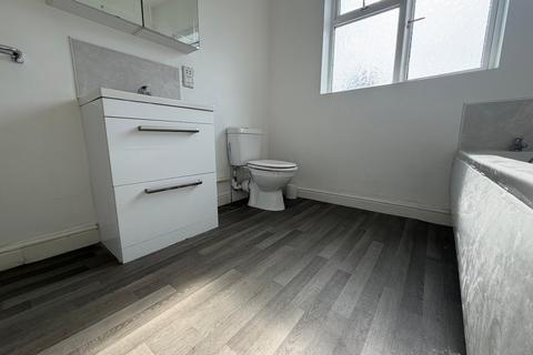 3 bedroom semi-detached house for sale, Southwood Gardens, Tyne and Wear NE3