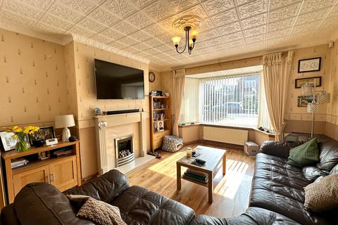 3 bedroom semi-detached house for sale, Kent Road, Wednesbury WS10