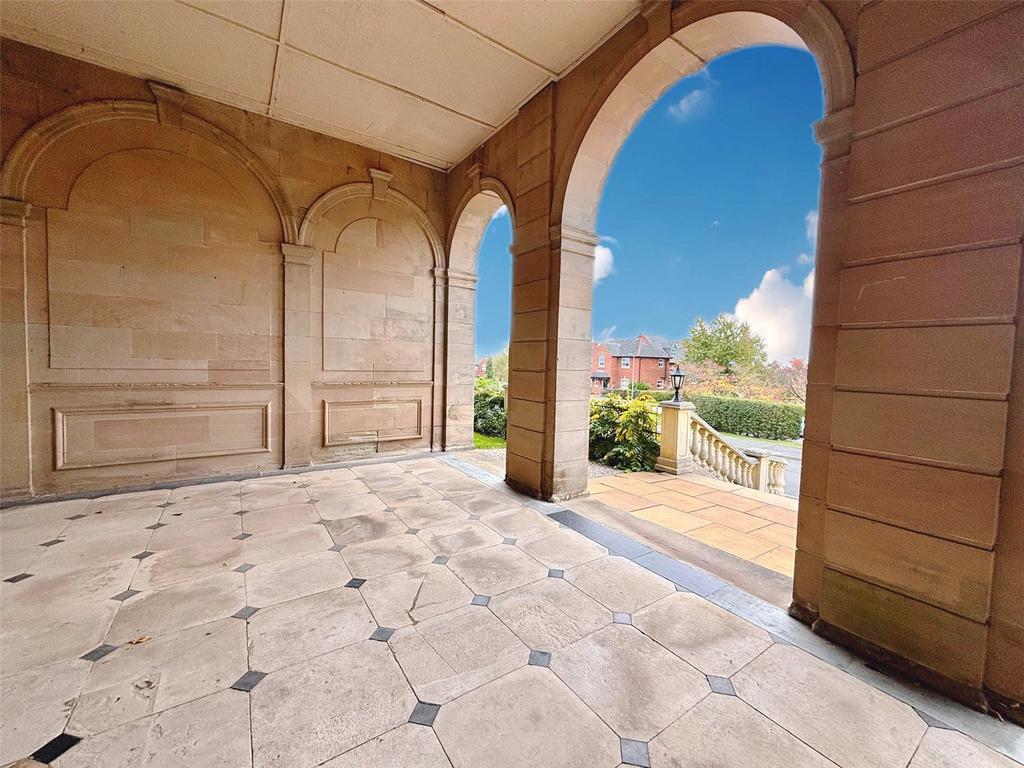 Outdoor Entrance Hal