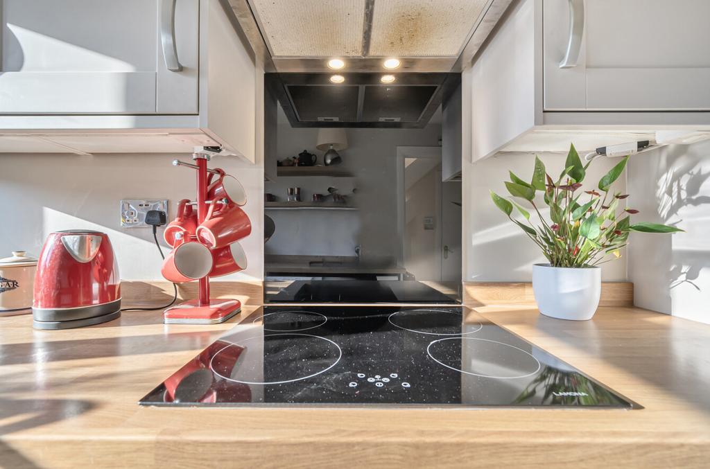 1430537-11-69bc4e...