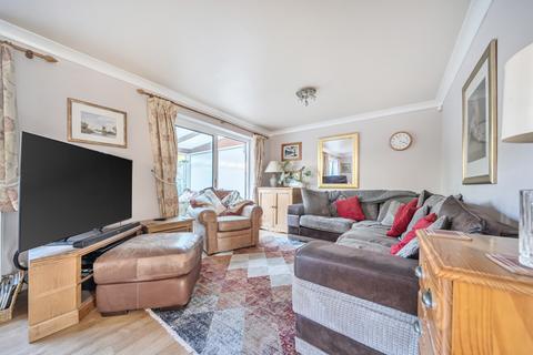 3 bedroom end of terrace house for sale, Willows Road, Bourne End, Buckinghamshire