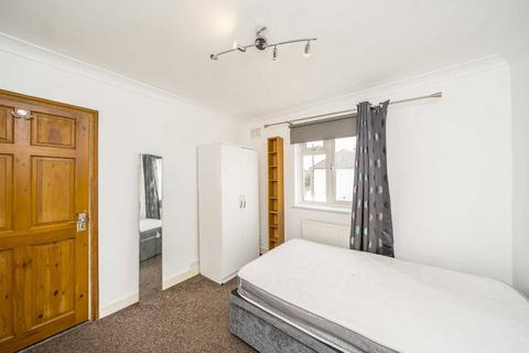 undefined, Tamworth Lane, Mitcham CR4