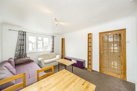 undefined, Tamworth Lane, Mitcham CR4