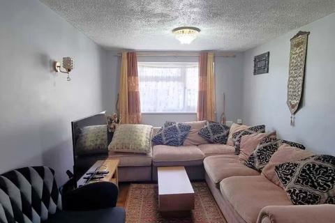 2 bedroom apartment for sale, Travellers Way, Hounslow, Greater London, TW4