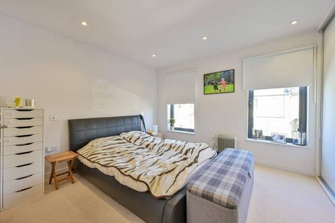 4 bedroom terraced house for sale, Newton Road, Wimbledon, London, SW19