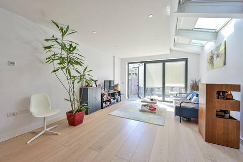 4 bedroom terraced house for sale, Newton Road, Wimbledon, London, SW19