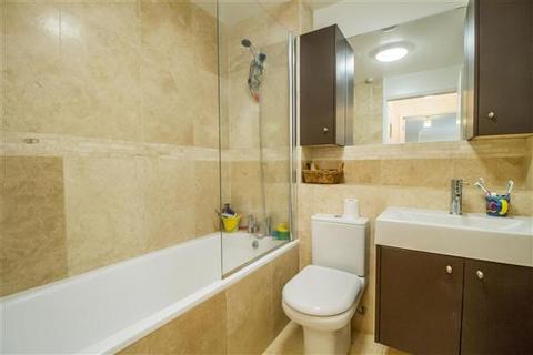 1 bedroom apartment to rent, Merton Road, Wandsworth, SW18