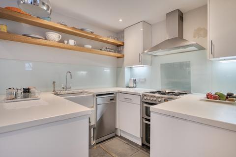 2 bedroom flat for sale, Gunterstone Road, London, W14