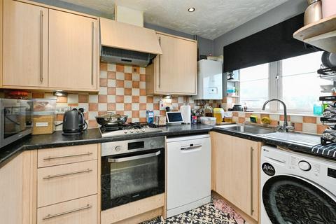 3 bedroom terraced house for sale, Clenchwarton Road, West Lynn, King's Lynn