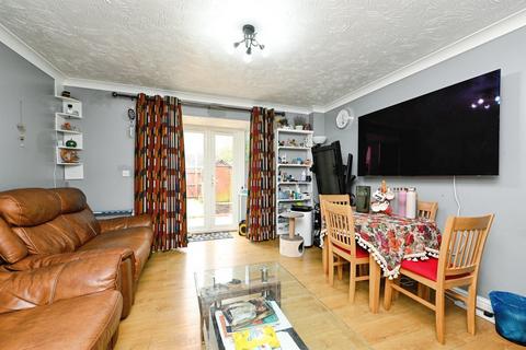 3 bedroom terraced house for sale, Clenchwarton Road, West Lynn, King's Lynn