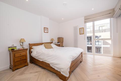 2 bedroom flat for sale, 14-18 Ravensbury Terrace, London, SW18