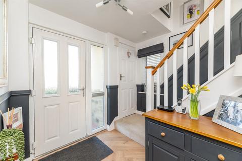 3 bedroom semi-detached house for sale, Wrenbeck Drive, Otley LS21