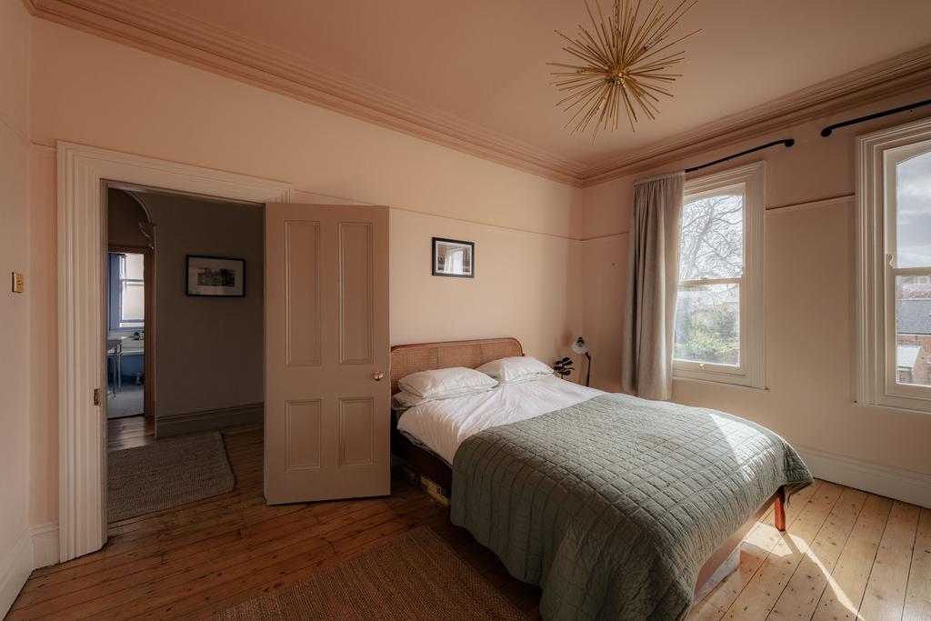 331452 - 22 Avenue Road 37.jpg