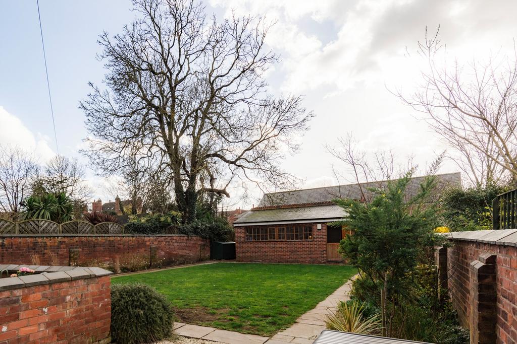 332561 - workshop.jpg