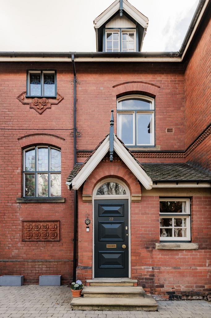 331474 - 22 Avenue Road 59.jpg