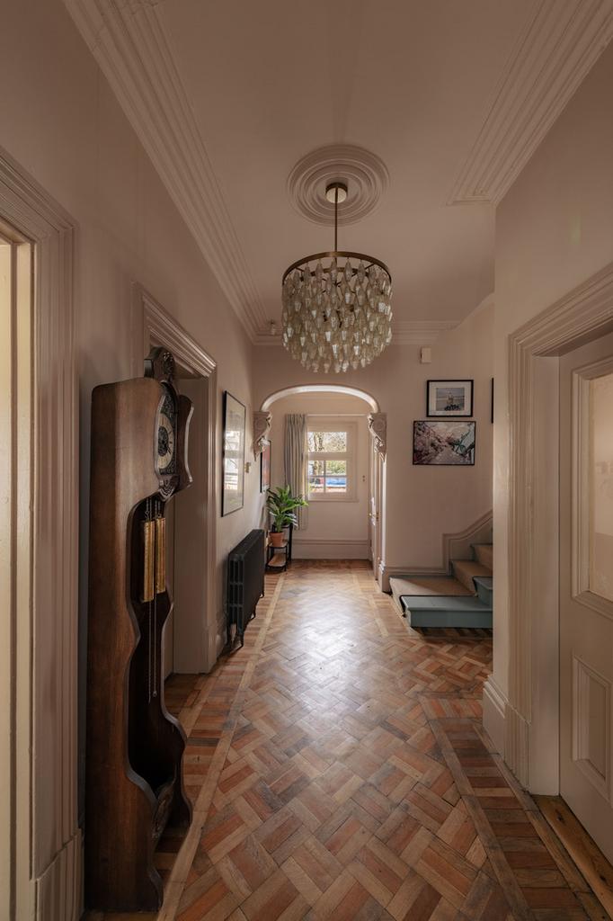 331417 - 22 Avenue Road 2.jpg