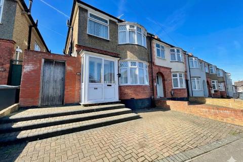 undefined, St. Pauls Road, Luton, Bedfordshire, LU1 3RX